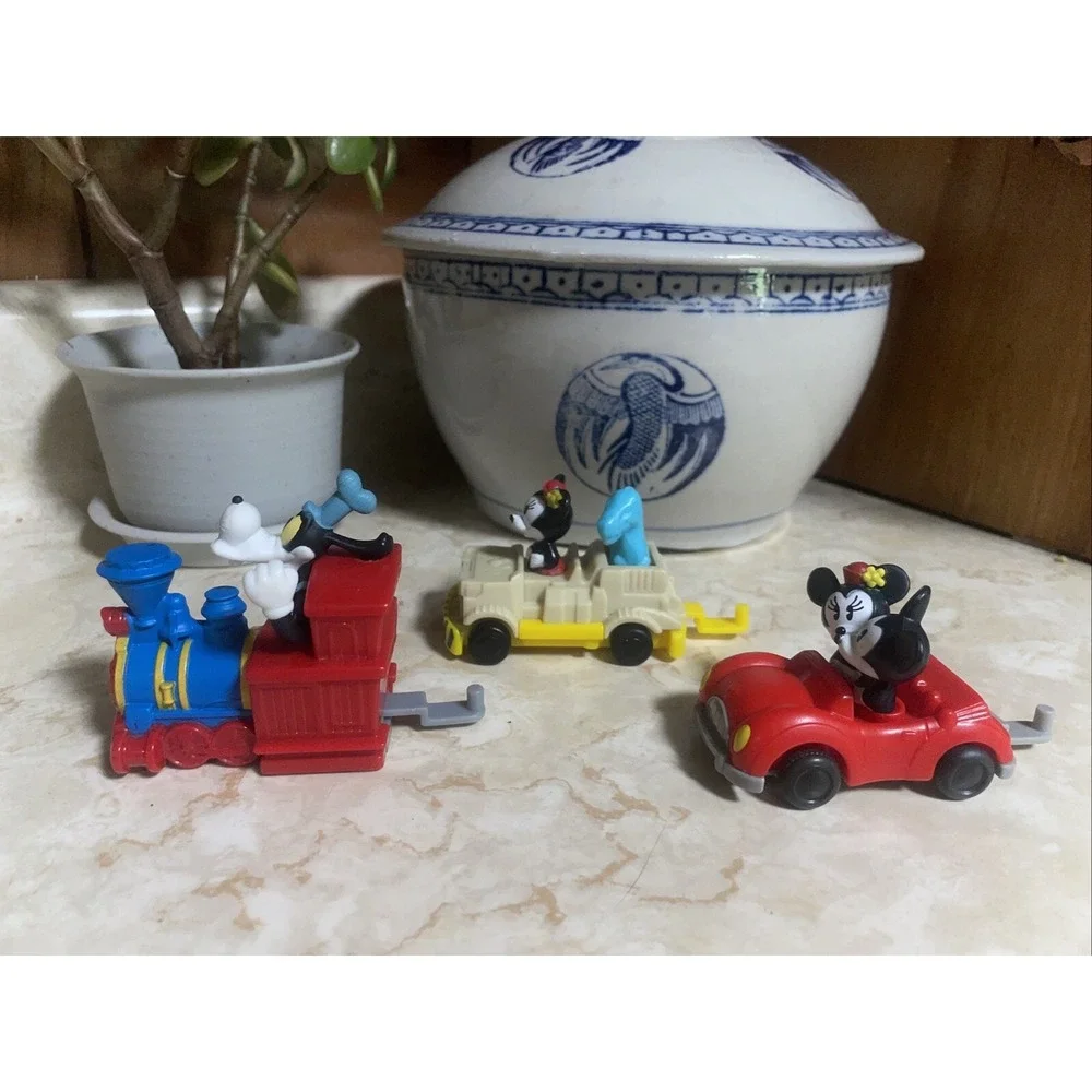 Walt‎ Disney World Dinosaur Mission Space Runaway Railway Plane Train Car Toys